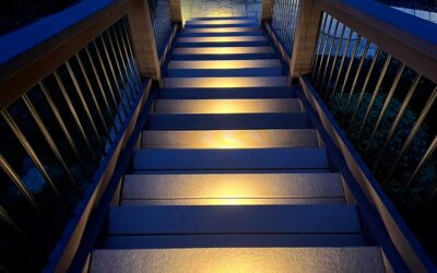 How Landscape Lighting Stretches Your Fall Evenings Outside